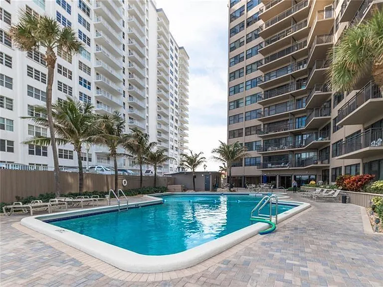 3800 Galt Ocean Dr #1011 — Photo 16
