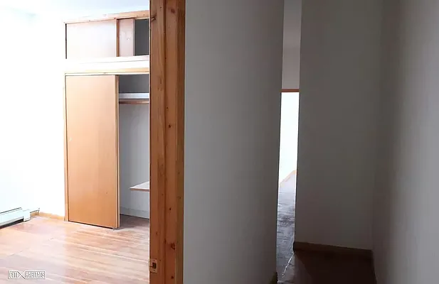 Rented by Dyer Estate Mgmt | media 9