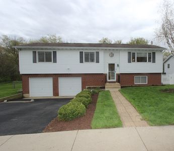 48 Briarwood Cir, Crystal Lake, IL, 60014