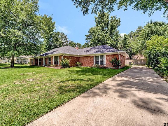 3rd image of 8224 Baylor Dr