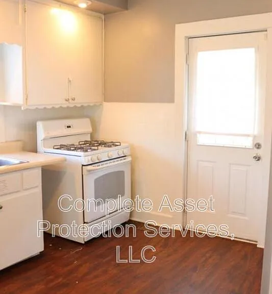 307 Washington St — Photo 6