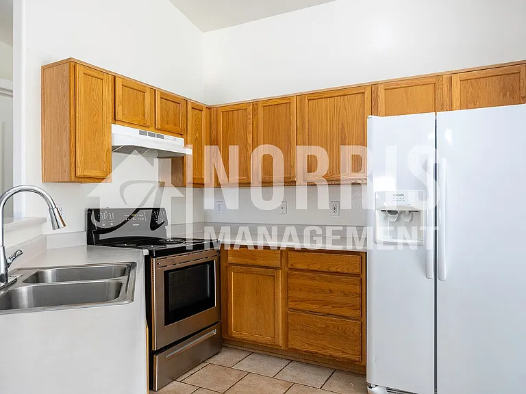 10493 W Arivaca Dr — Photo 12
