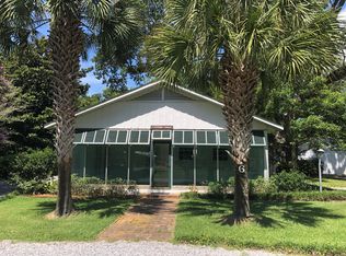 6 Nelson Ln, Pass Christian, MS 39571