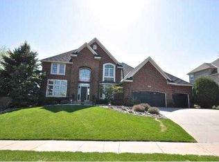 18692 Erin Bay, Eden Prairie, MN 55347