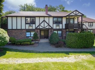 667 Sierra Vista Ln, Valley Cottage, NY 10989