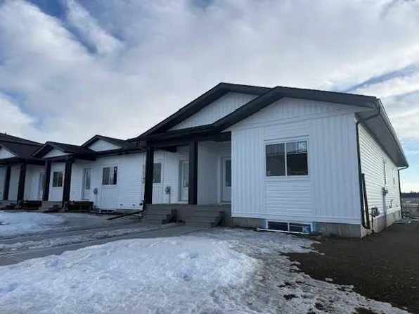 3 N Gray Close, Sylvan Lake, AB T4S 0W4
