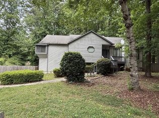 829 Post Road Way, Stone Mountain, GA 30088