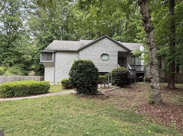 829 Post Road Way, Stone Mountain, GA 30088