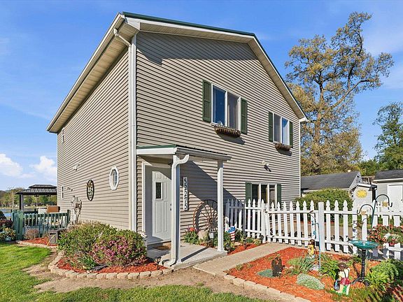 3rd image of 52275 Ideal Beach Rd