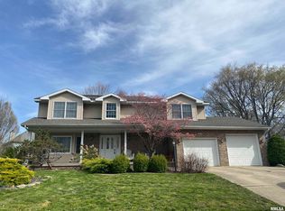 3955 Guilford Dr, Springfield, IL 62711