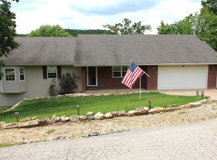 221 Reno Springs Estates Ct, Walnut Shade, MO 65771