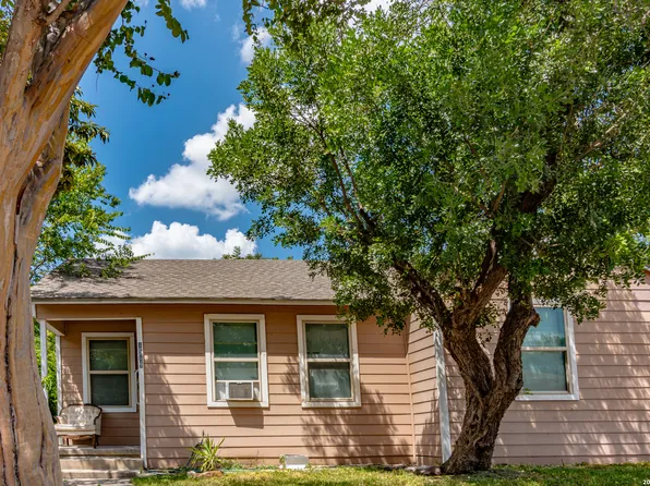 1519 STEVES AVE, San Antonio, TX 78210