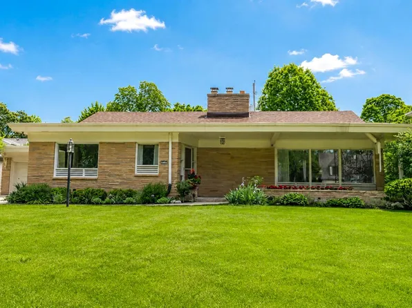2518 N Harding BOULEVARD, Wauwatosa, WI 53226