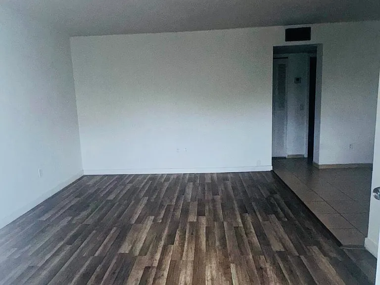 1801 S Treasure Dr #312A — Photo 3