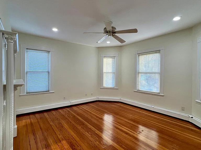 108 Chestnut St #3 — Photo 12