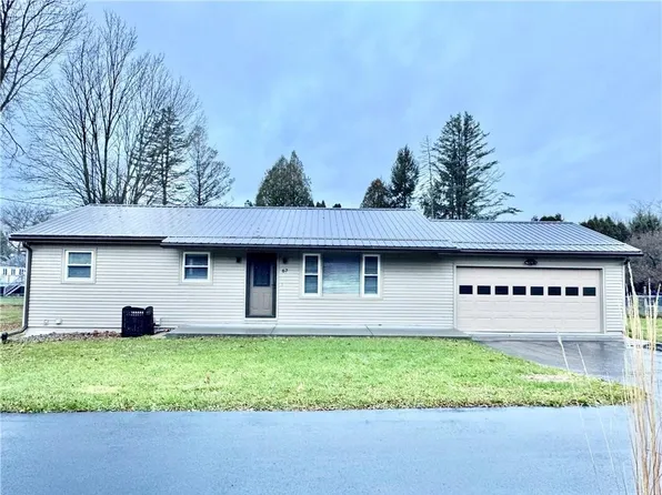 67 Briarcliff Dr, Horseheads, NY 14845