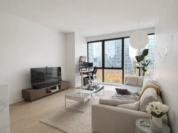 45-07 Court Square image 1 of 9