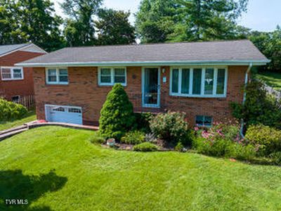 320 Greenway Dr, Johnson City, TN, 37604