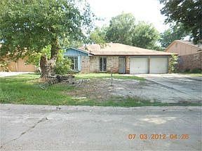 2nd image of 211 Grantham Rd