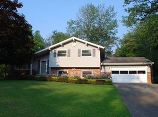 13211 Chillicothe Rd, Chesterland, OH 44026