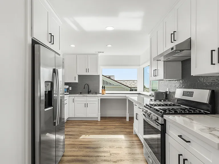 2840 Amby Pl — Photo 10