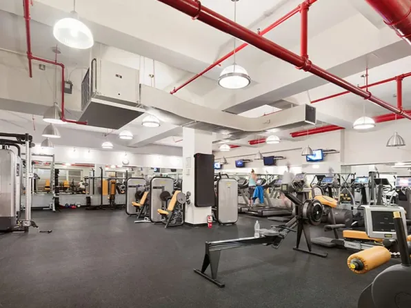 365 Bridge Street image 25 of 26