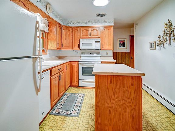 5th image of 710 Hintze Rd