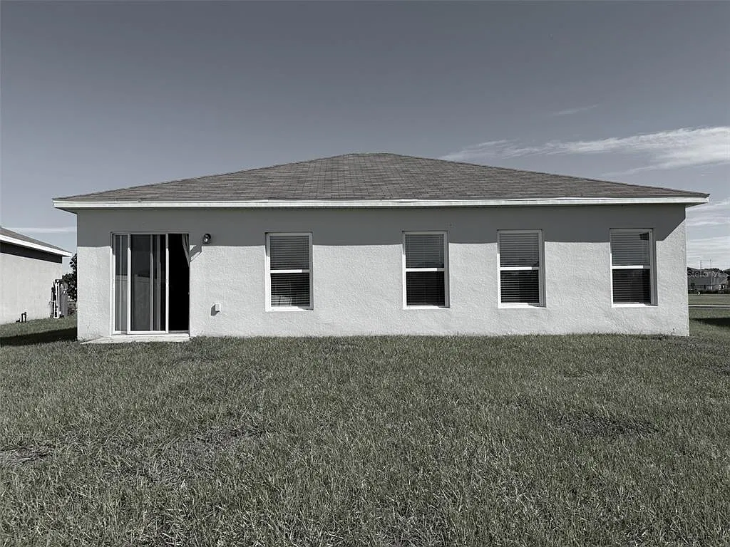 3 bed, 2.0 bath, 1312 sqft, $1,850 — Photo 2