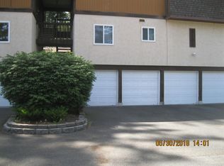 9108 236th St SW APT D, Edmonds, WA 98026