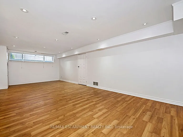 51 Mangrove Rd #LOWER LEVEL — Photo 14