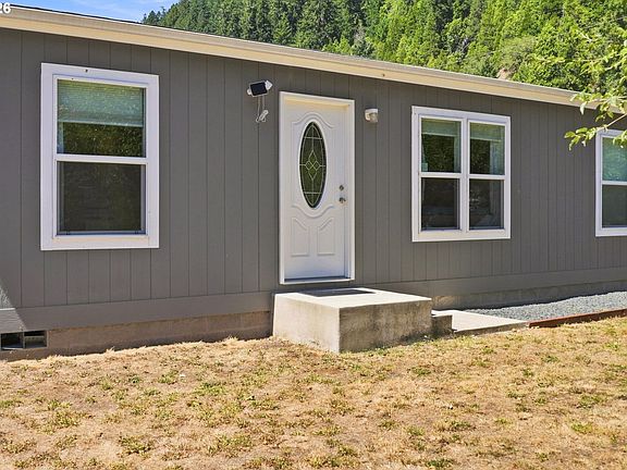 4th image of 46852 Sunset Ave