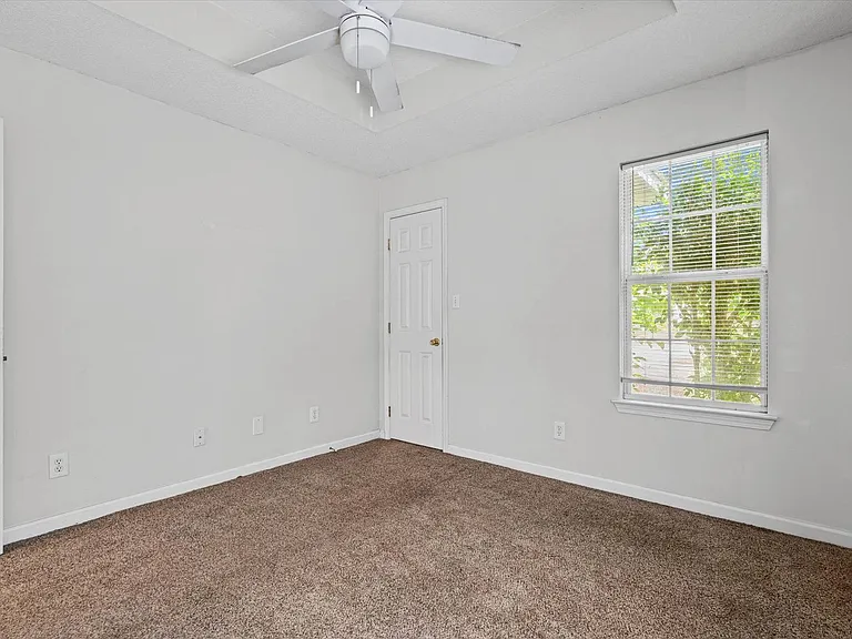 18740 E Hammond St — Photo 11