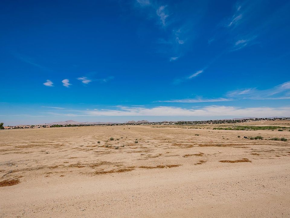 1st image of Javelle St
