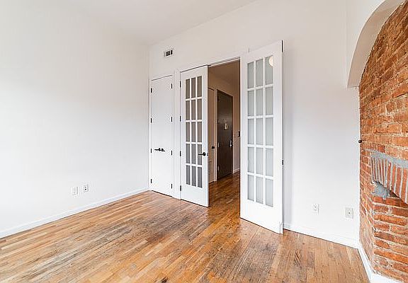 4th image of 181 Graham Ave APT 3R