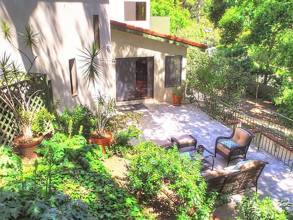 5th image of 1442 Lomita Dr