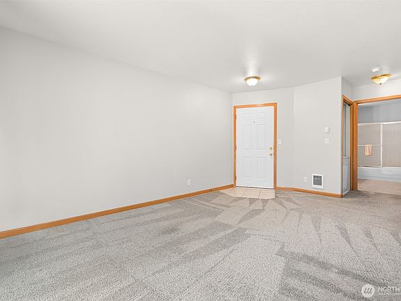 4th image of 4225 Wintergreen Circle #156