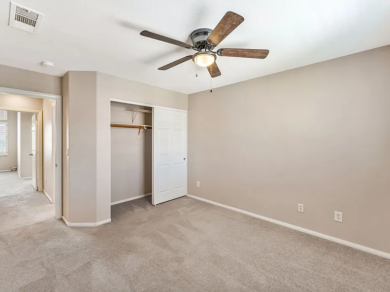 10401 Horseback Ridge Ave — Photo 21