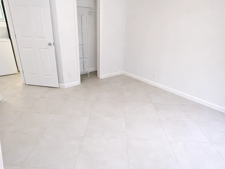 3355 Jaywood Ter #J113 — Photo 17