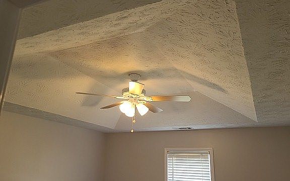 4th image of 869 Lee Road 213