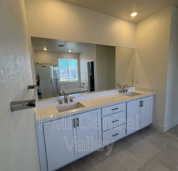 3226 Tibidabo St — Photo 27