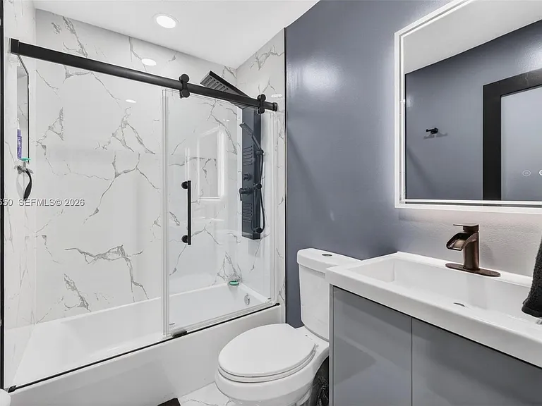 1710 SW 83rd Ter — Photo 25