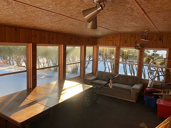 4th image of 909 W Hosmer St
