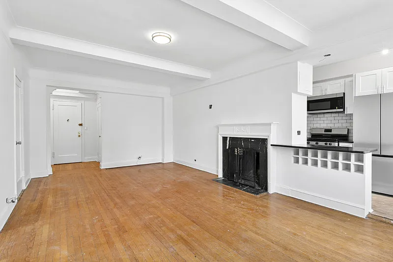 440 West 34th Street — Photo 3