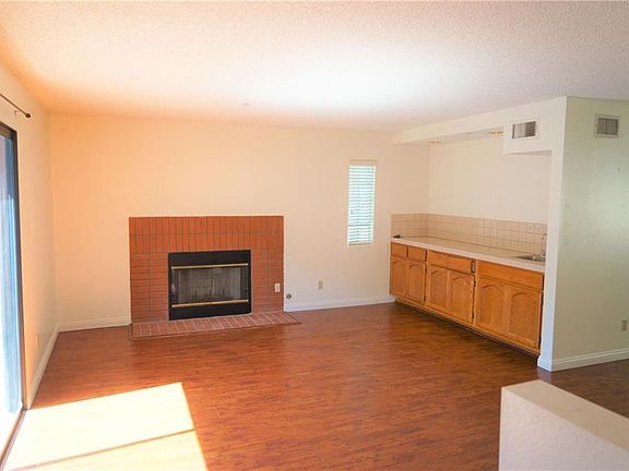3rd image of 30 El Dorado St #A