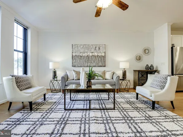 444 W Broad St Unit 523, Falls Church, VA 22046