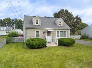 120 Chateaugay St, Chicopee, MA 01020