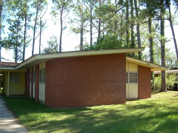 2019 N Flintlock Dr, Albany, GA 31705