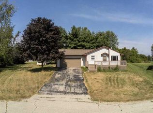 114 Cornwall Cir SE, Poplar Grove, IL 61065