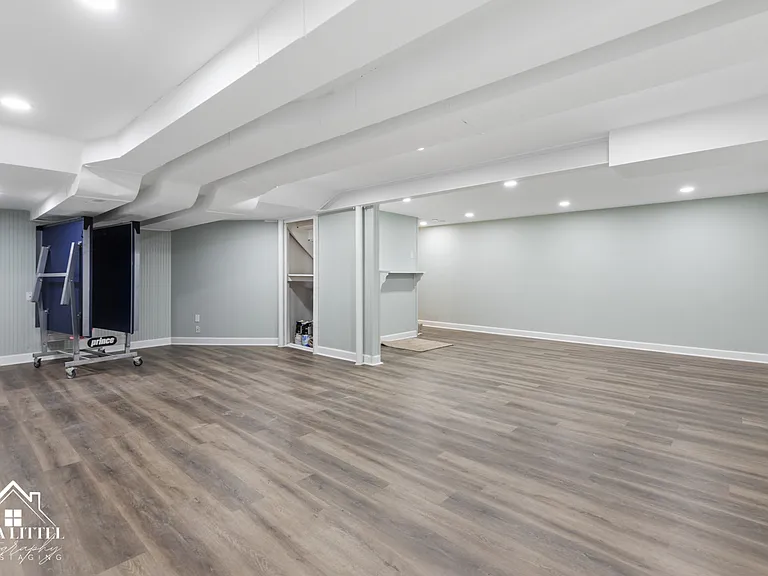 1523 Greenlake Dr — Photo 8