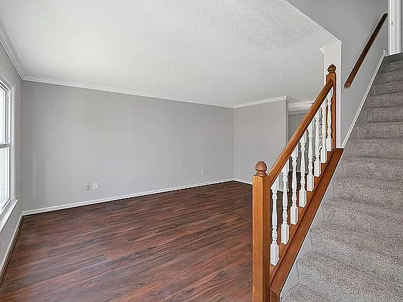 10480 Willow View Cir — Photo 3